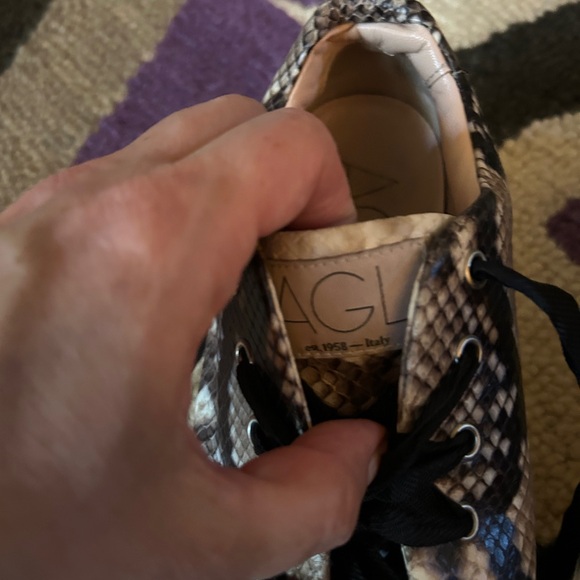 EUC AGL Attilio Giusti Leombruni Snakeskin Leather Sneakers 38.5 of Size 8.5 - Picture 6 of 10